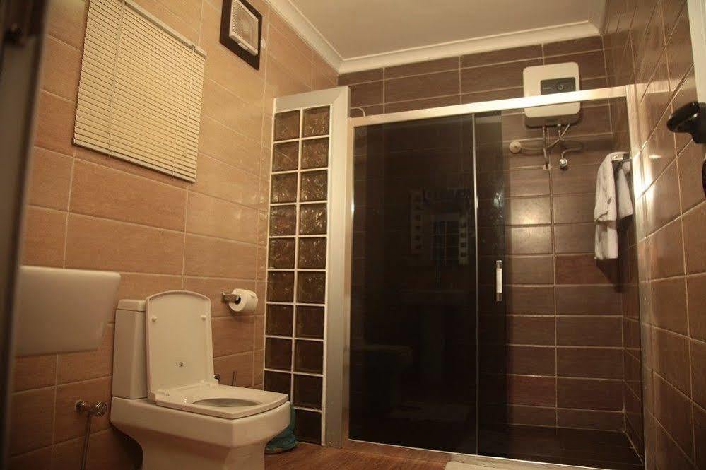Fryburg Suites Aliayabiagba Εξωτερικό φωτογραφία