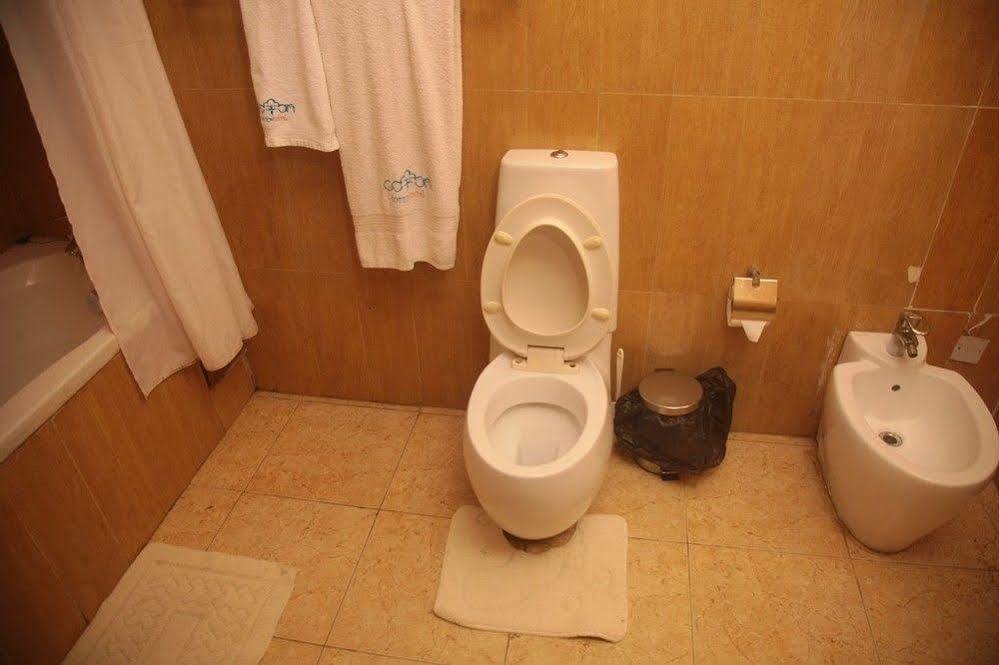 Fryburg Suites Aliayabiagba Εξωτερικό φωτογραφία